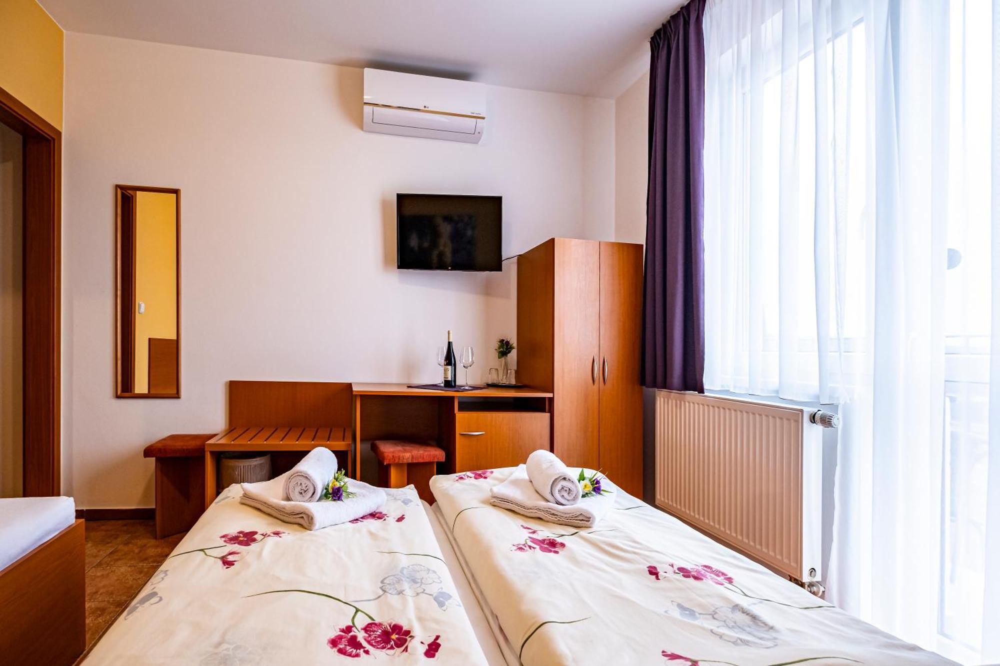 Penzion Pod Kravi Horou Bořetice Zimmer foto